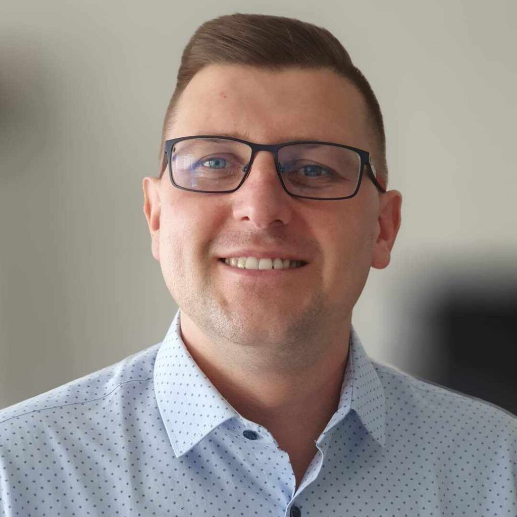 Odszkodowania Komunikacyjne Tomasz Rakowski wypadek ubezpieczenie oc sprawcy uczestnik wypadku poszkodowany renta wypłata odszkodowania agent odszkodowań zgłoś szkodę